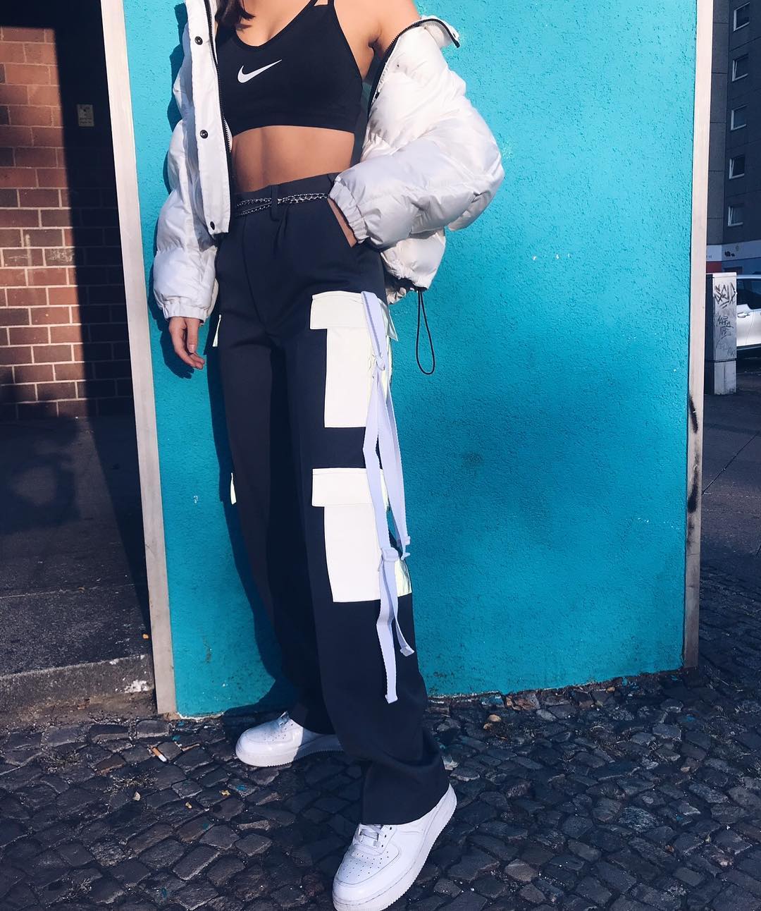 Alina Kossan reflective 3m pockets pants trousers nike airforce influencer Streetstyle streetwear upcycling fashion label brand local designer Berlin
