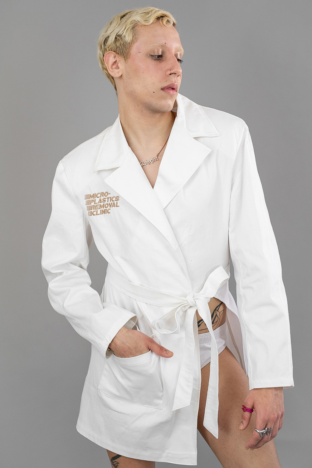 Removal Clinic Jacket 8